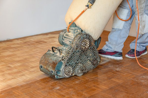 Comprendre les prix de rénovation de parquet en 2025